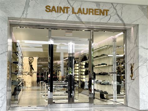 st laurent Paris stores